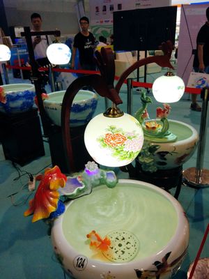 Cuvette en céramique chinoise de poissons du modèle 520mm de pivoine avec la lampe