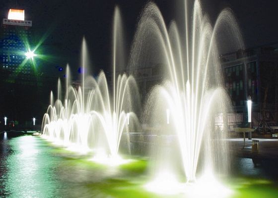 le jet des rangées de DN50 2" 3 de 3.5m fleurissent les becs de danse de fontaine