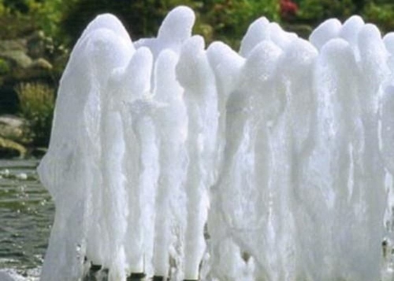 Solides solubles et haute écumeuse en plastique de jet d'affichage de l'eau du bec 120kpa 2.5m de fontaine