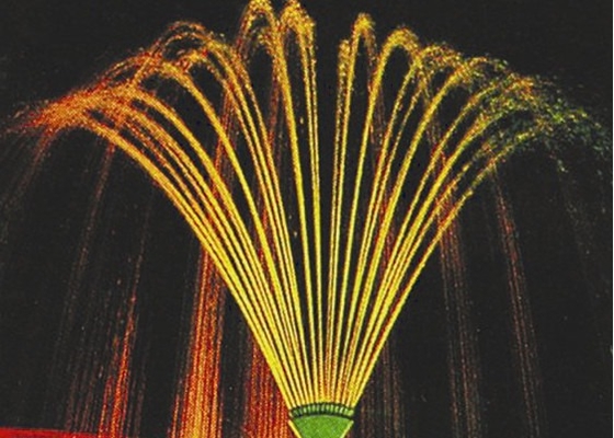 La fontaine en laiton de danse de conte de Chromplate Phoenix équipe la haute d'un gicleur de jet d'eau de 4m